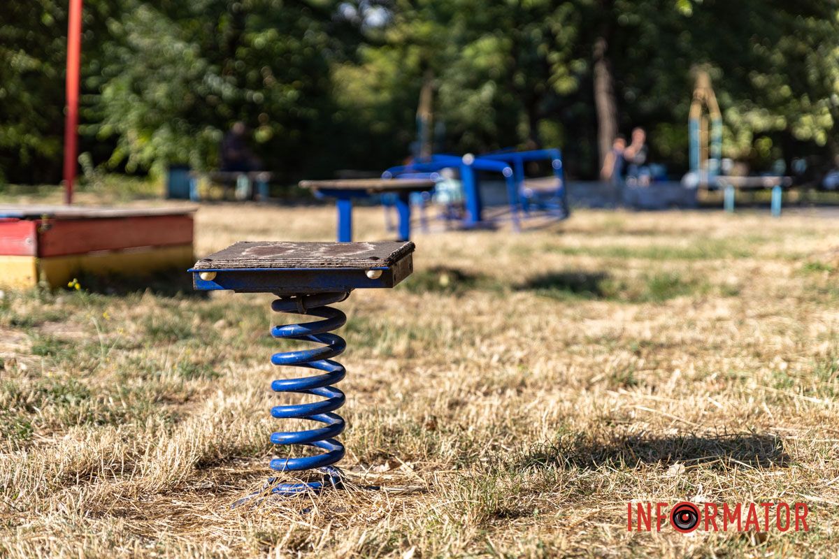 У Дніпрі на Новокримській дитячий сквер «Чижик» потребує оновлення: як він виглядає 2