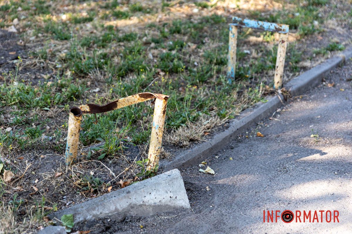 У Дніпрі на Новокримській дитячий сквер «Чижик» потребує оновлення: як він виглядає 19