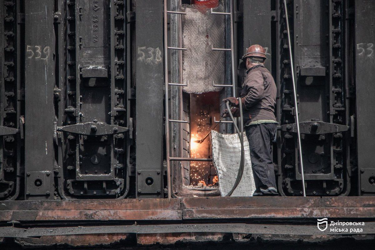 На металлургическом заводе в Днепре проводят экологическую модернизацию