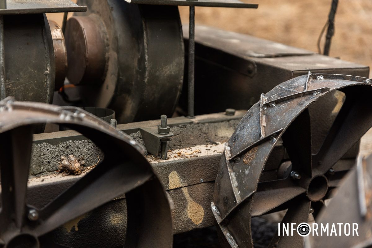 Задача - уничтожить блиндаж: в Днепре разрабатывают наземные БПЛА 