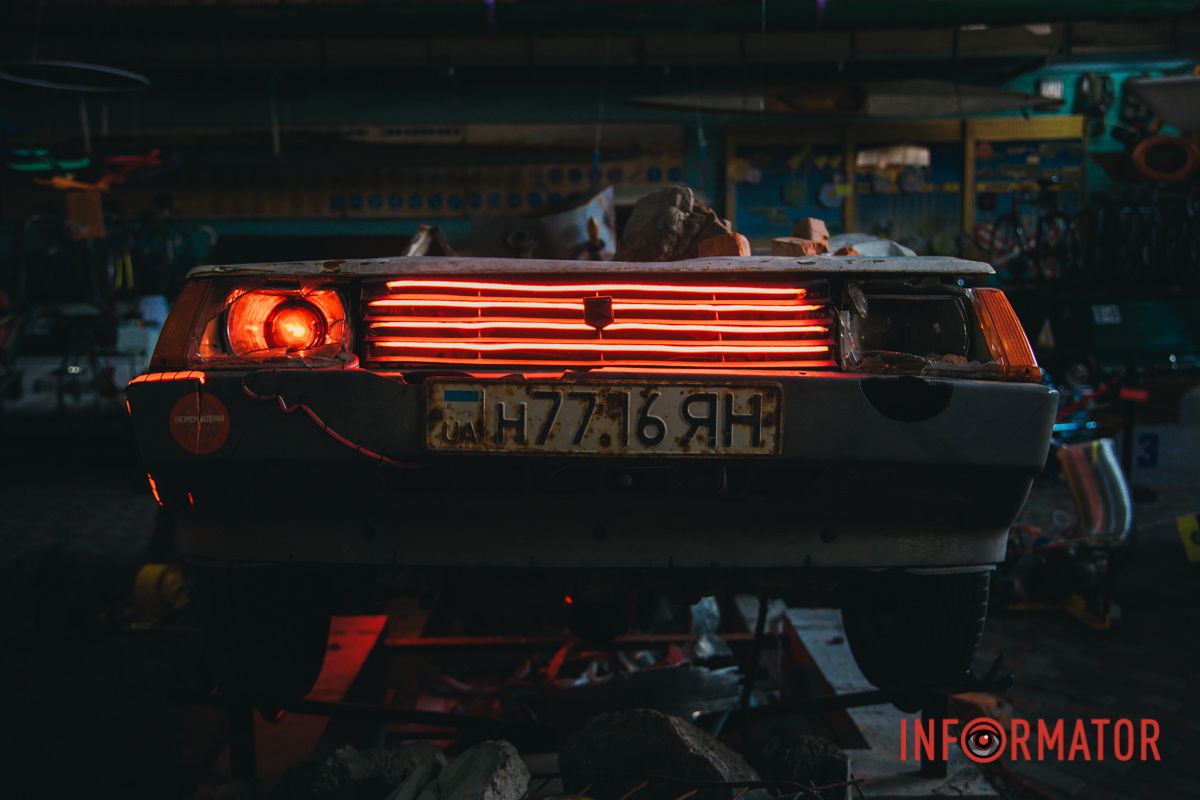 Вижила під завалами, мов Термінатор: у музеї “Машини Часу” у Дніпрі показали “(Не)розчавлену Таврію" 11