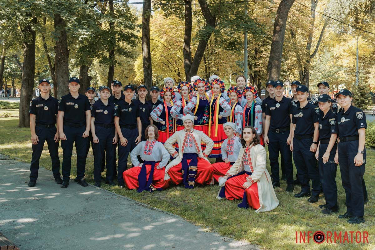 Народні костюми Народні костюми