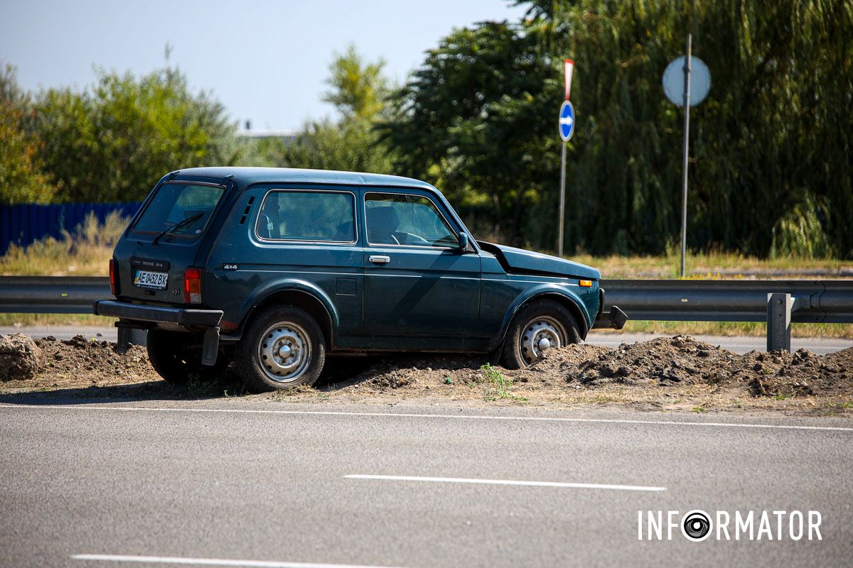 Рух на цій ділянці не ускладнено Рух на цій ділянці не ускладнено