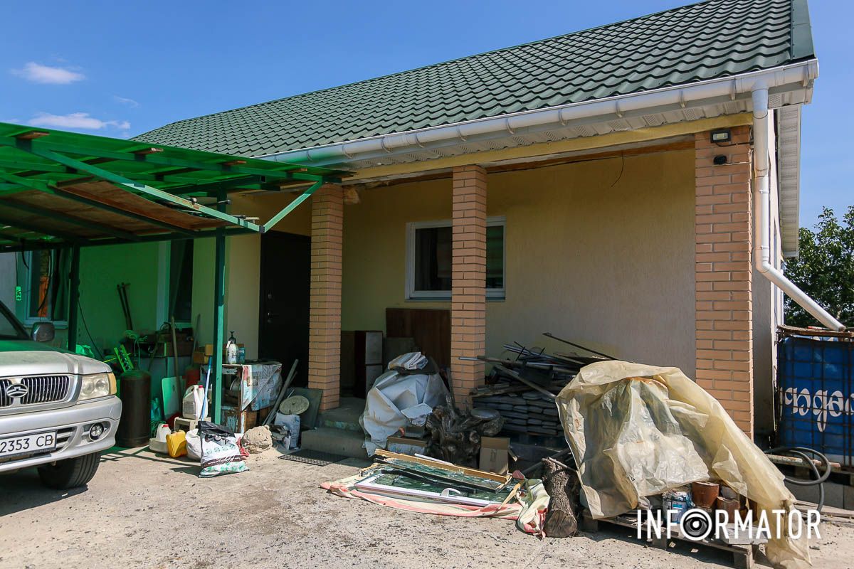 Попадания в Днепровском районе: как выглядит место удара, где погиб мужчина 1