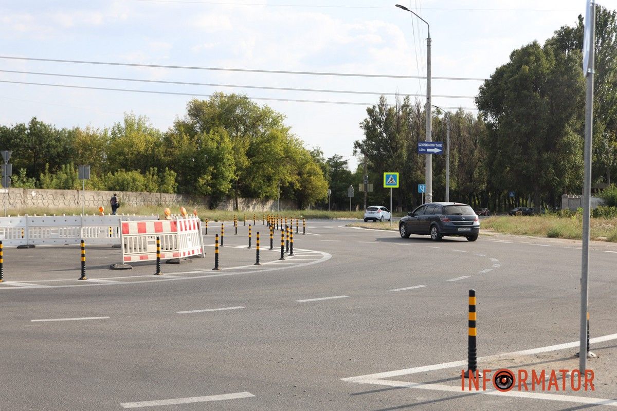 Столбцы выполняют роль ограничителя В Днепре на проспекте Богдана Хмельницкого появилась кольцевая развязка 10