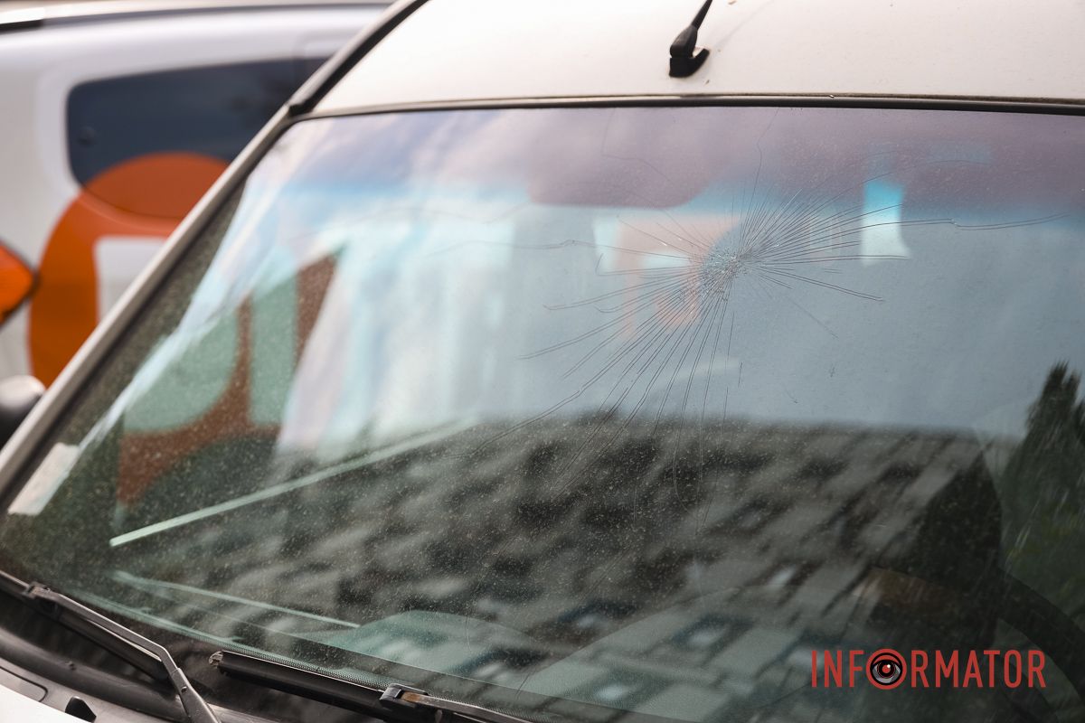 У Дніпрі ліквідовують наслідки нічної ракетної атаки: як виглядають пошкоджені будівлі 20