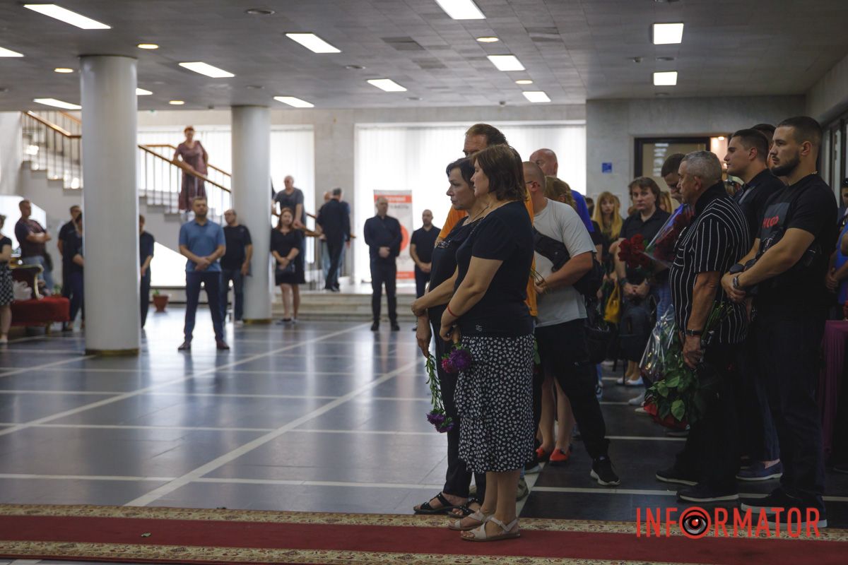 В Днепре провели в засвете руководителя театра оперы и балета Константина Пинчука 2