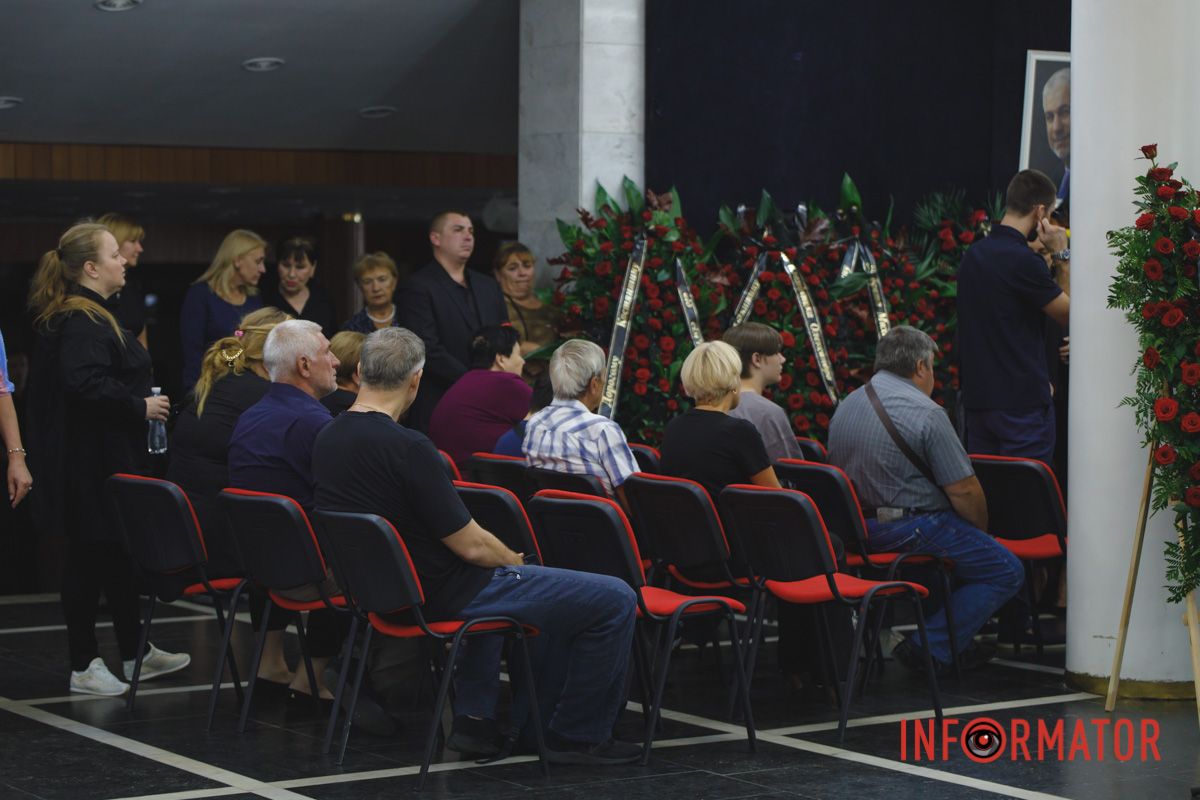 В Днепре провели в засвете руководителя театра оперы и балета Константина Пинчука 4
