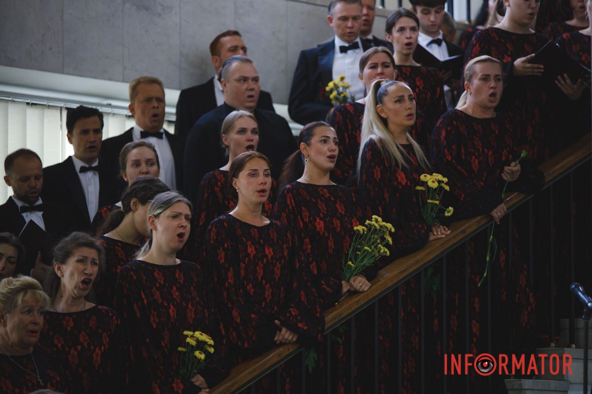 В Днепре провели в засвете руководителя театра оперы и балета Константина Пинчука 14