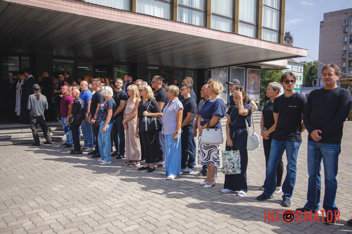 В Днепре провели в засвете руководителя театра оперы и балета Константина Пинчука 31