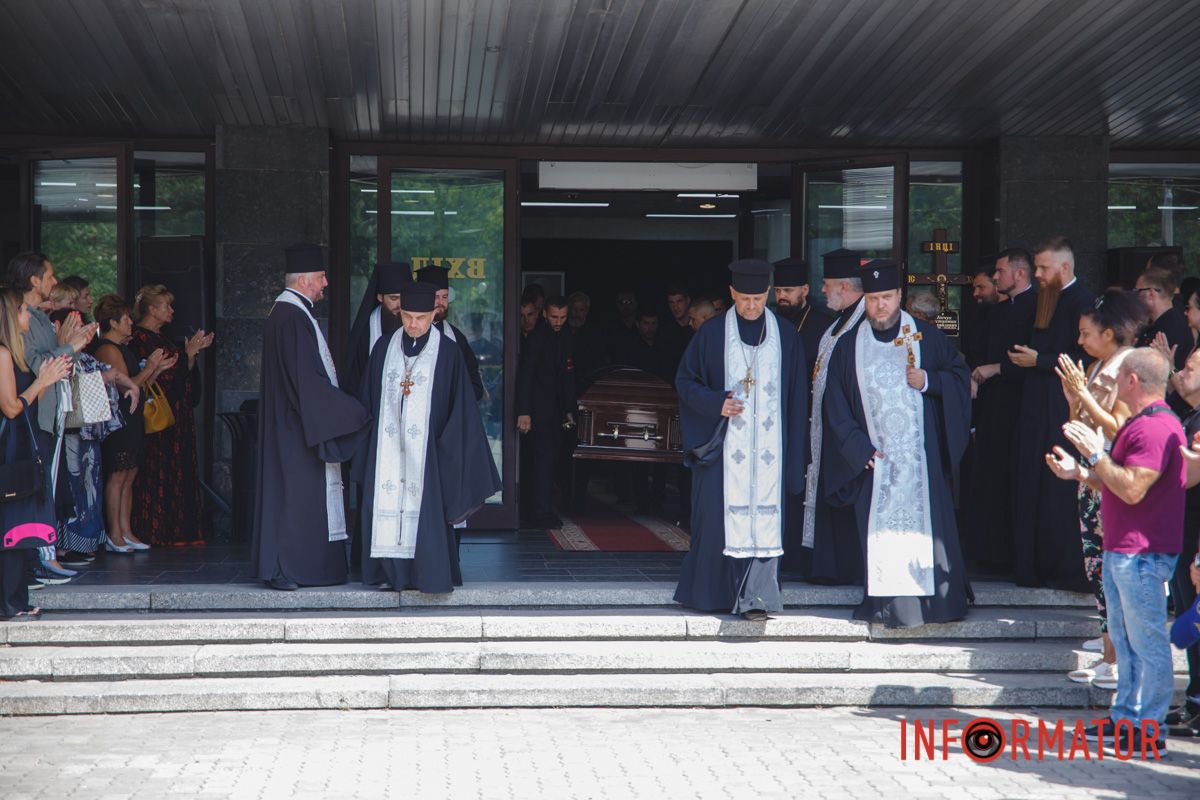 В Днепре провели в засвете руководителя театра оперы и балета Константина Пинчука 33