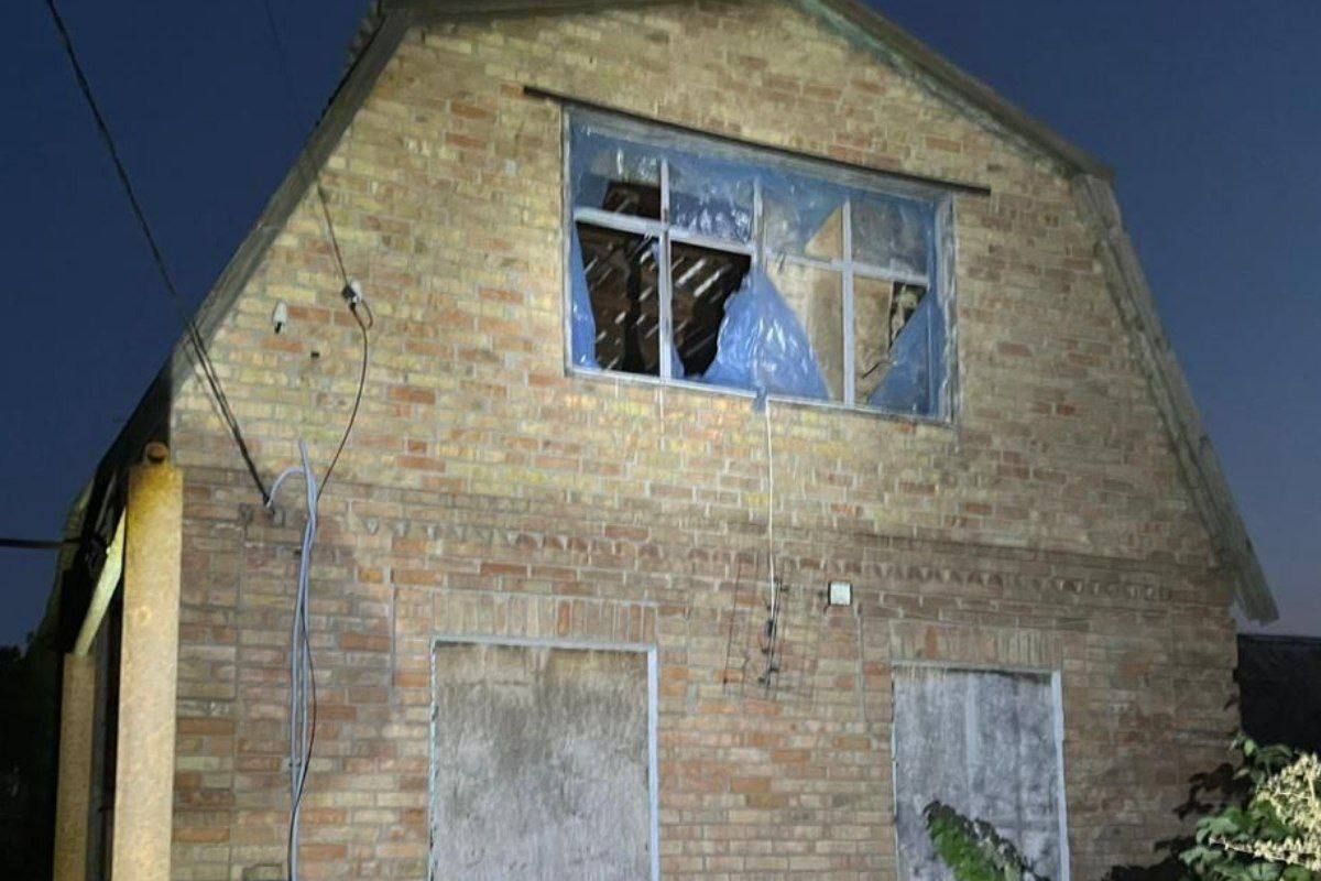 По Нікопольському району били безпілотниками, важкою артилерією та РСЗВ “Град” По Нікопольському району били безпілотниками, важкою артилерією та РСЗВ “Град”