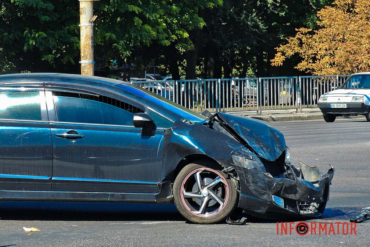 Зітнулися автомобілі Lexus та Honda Зітнулися автомобілі Lexus та Honda