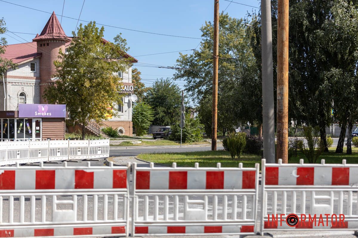 Ни рабочих, ни техники мы не увидели Ни рабочих, ни техники мы не увидели