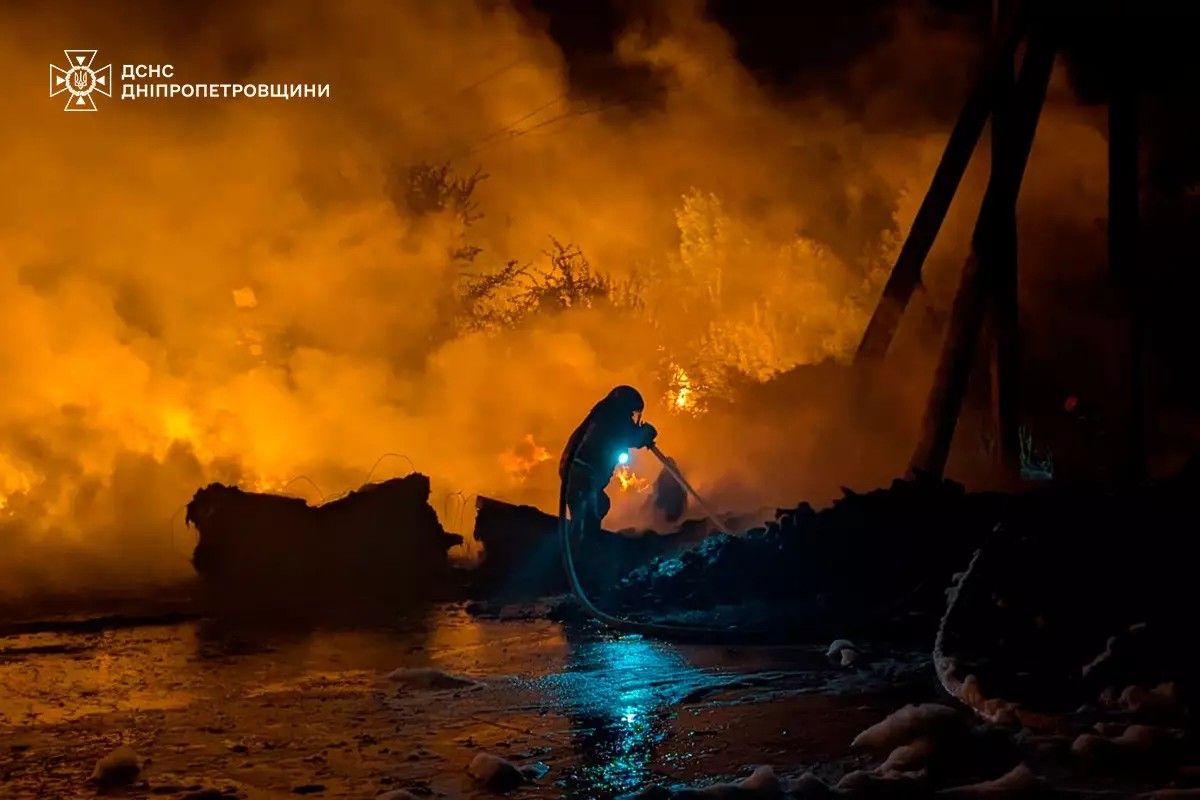 О 04:13 вогонь приборкали О 04:13 вогонь приборкали