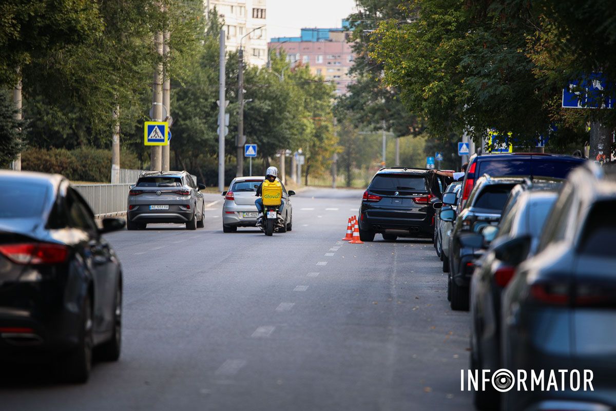 У Дніпрі на проспекті Миру BMW на пішохідному переході збив 10-річного хлопця: дитина в лікарні 2