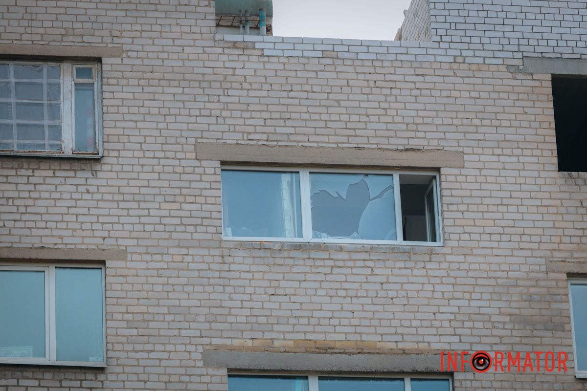 В Днепре на Эдеиды начали восстанавливать многоэтажный дом, в который в феврале попал Шахед 3