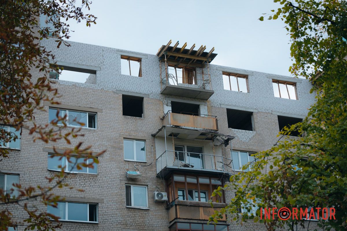 В Днепре на Эдеиды начали восстанавливать многоэтажный дом, в который в феврале попал Шахед 32