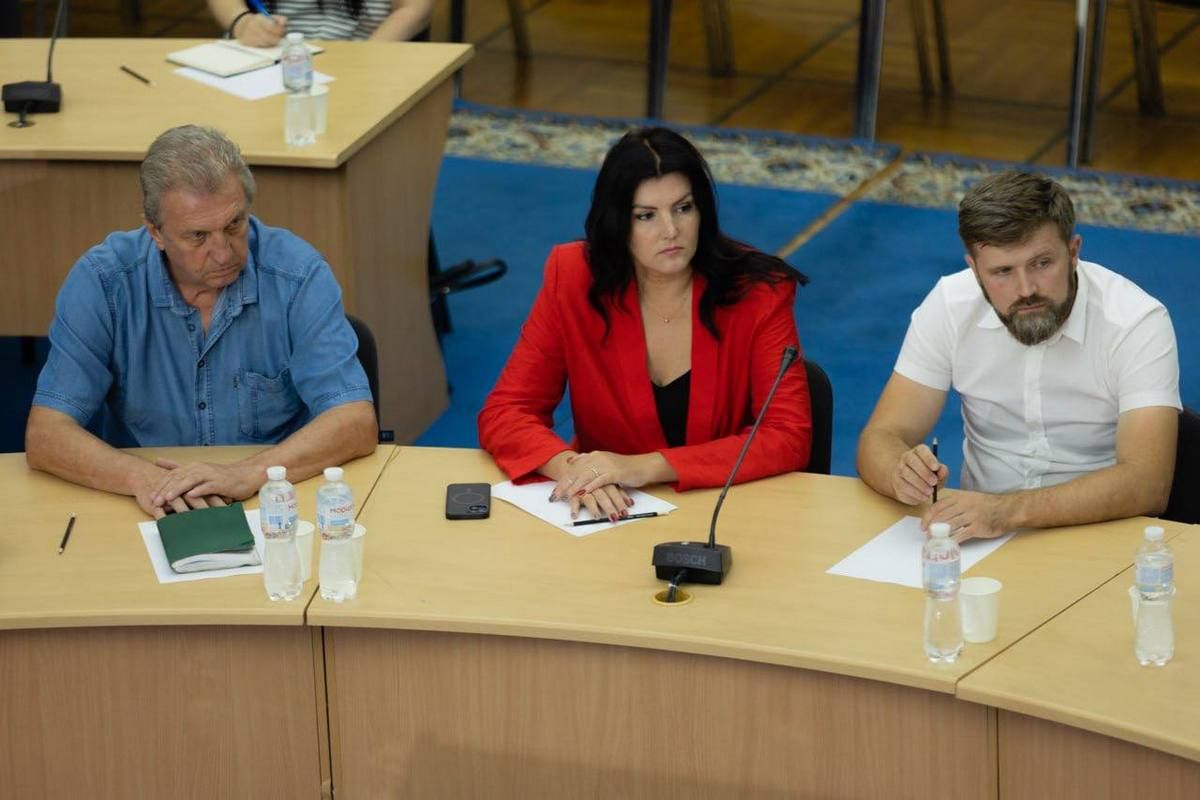 На зустріч з ним запросили виробників регіону На зустріч з ним запросили виробників регіону