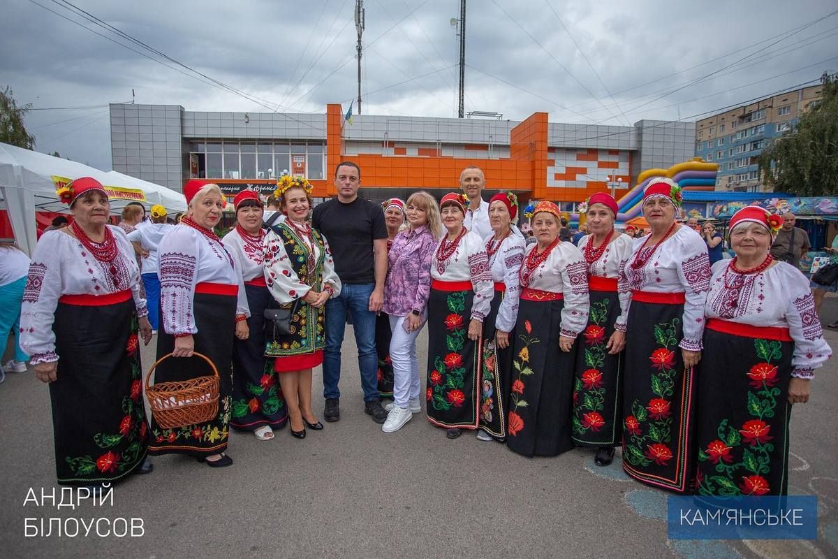 "Вдячний культурній спільноті міста та всім, хто долучився до марафону", - Андрій Білоусов У Кам'янському провели благодійний мистецький марафон в підтримку ЗСУ 6