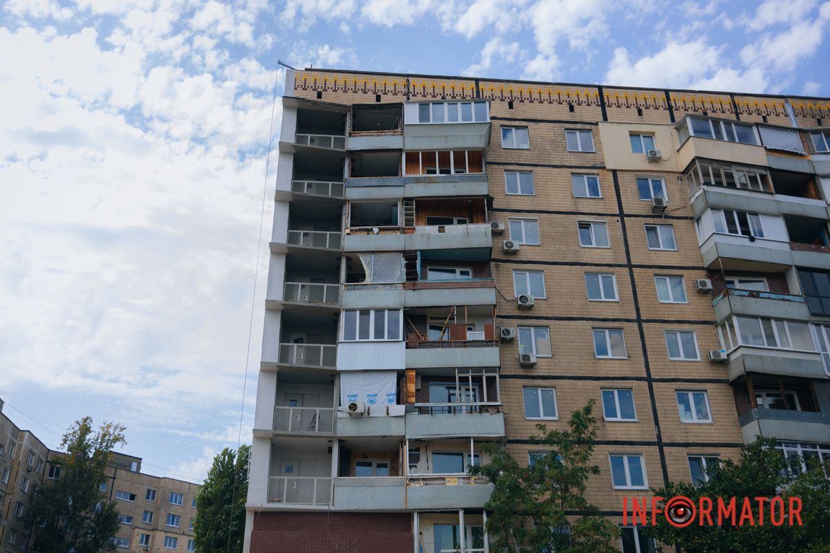 Загалом демонтували понад 1050 панелей