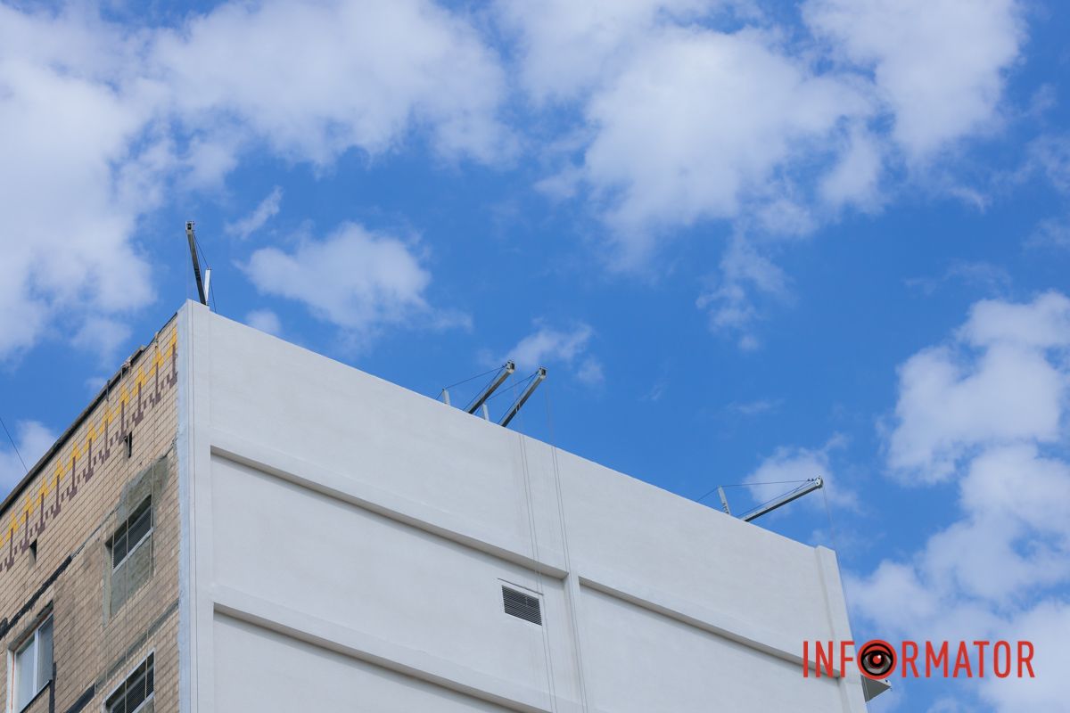 У Дніпрі демонтували два під’їзди будинку №118 на Набережній Перемог