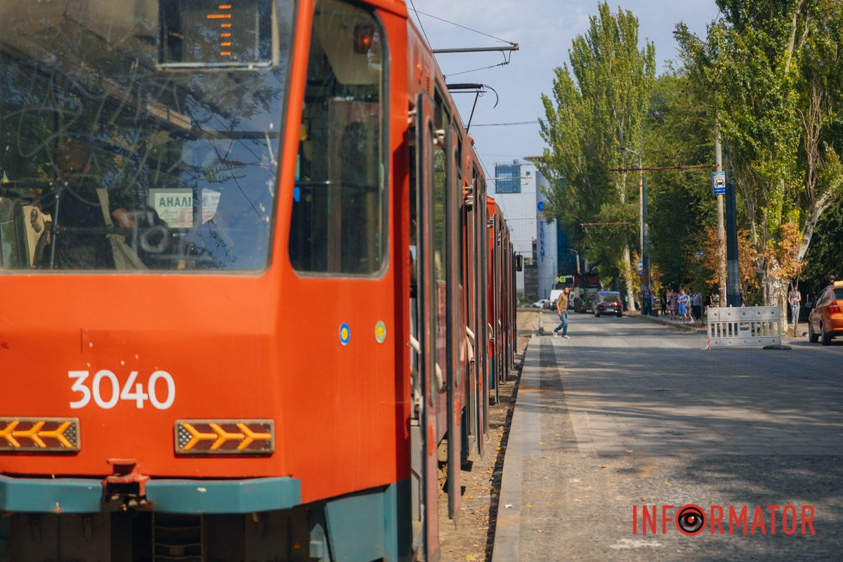 У Дніпрі на Соборній площі з'явилася перша “віденська” платформа 21