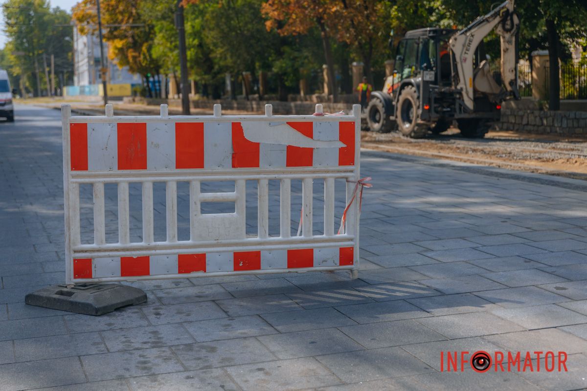 У Дніпрі на Соборній площі з'явилася перша “віденська” платформа 13