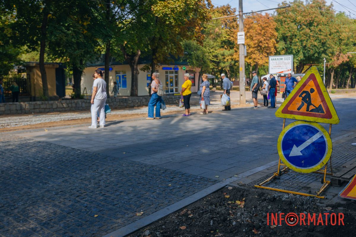 У Дніпрі на Соборній площі з'явилася перша “віденська” платформа 10