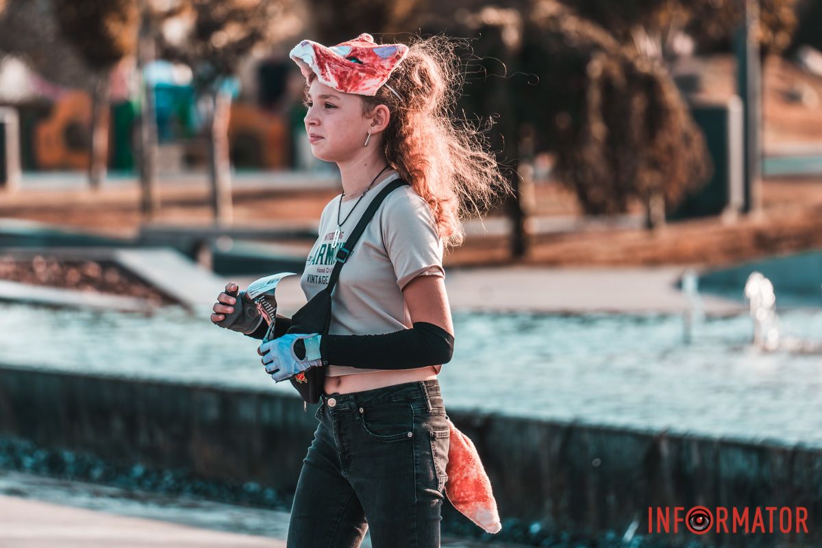 Кликало вогню ясне намисто,