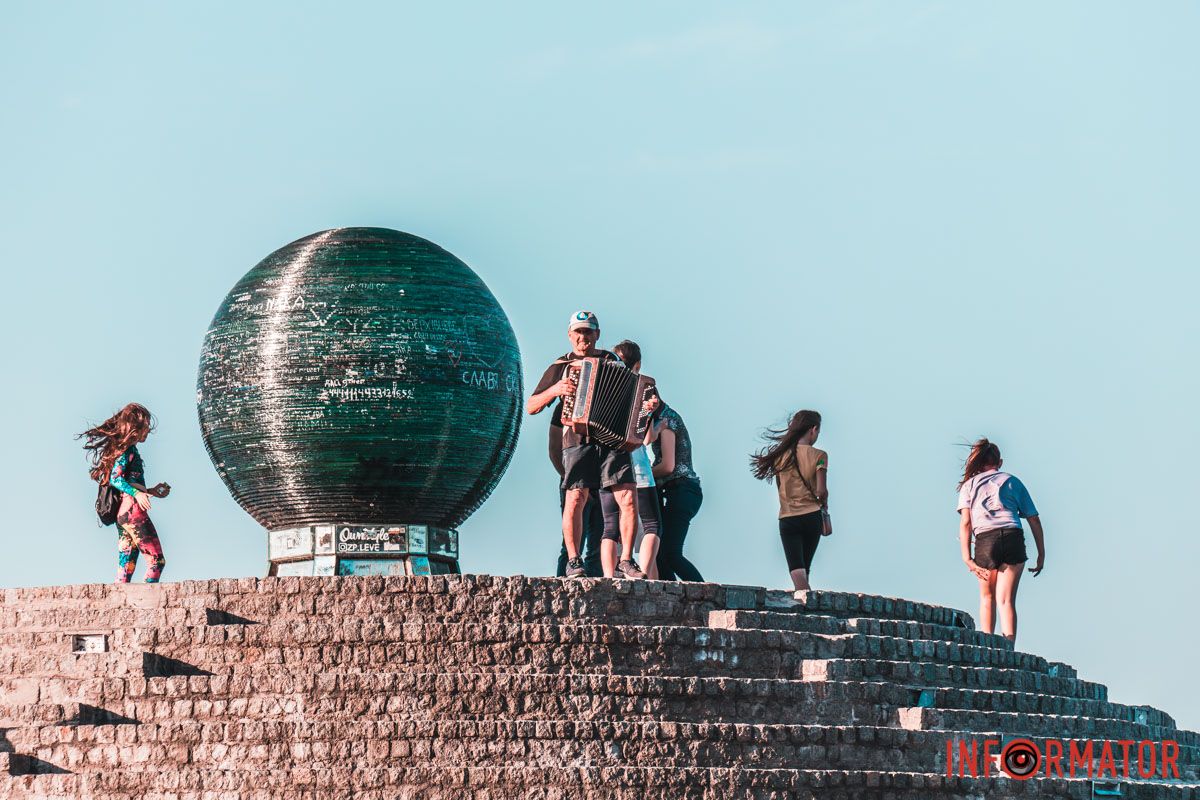 Як никло жито від пальби.