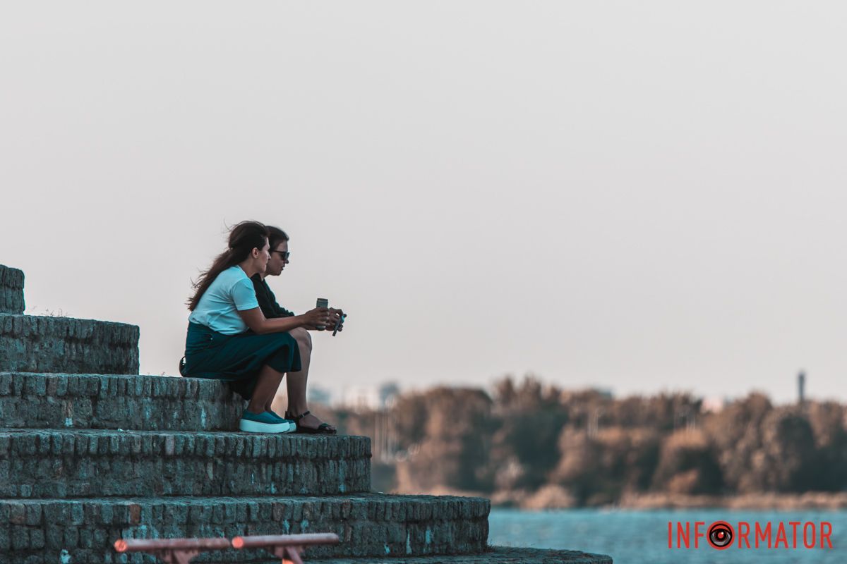 Будь славен час, коли народи