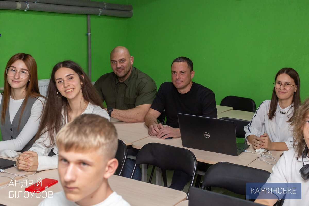 "Безпека учнів та якісна освіта – наш пріоритет", - Андрій Білоусов У Кам’янському в Ліцеї інформаційних технологій запрацювало оновлене укриття 9