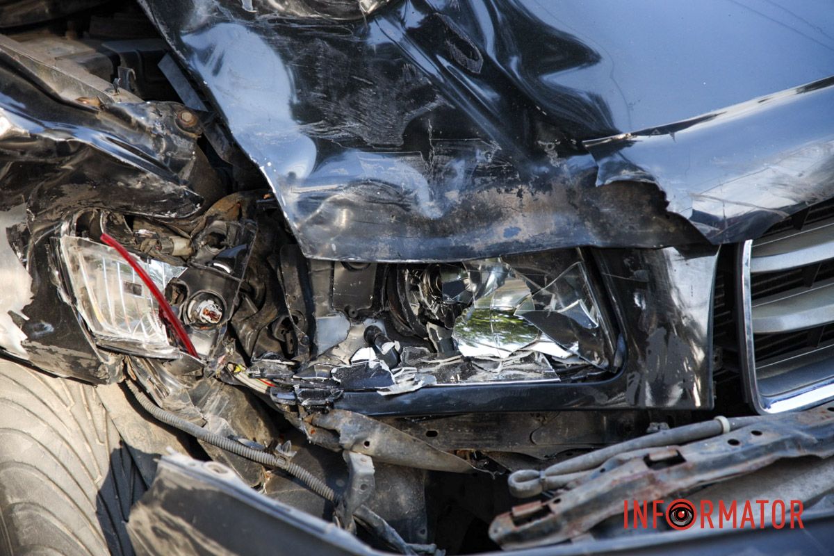 У Дніпрі на Степана Бандери зіткнулися Kia, Subaru та Baic: рух ускладнено 7