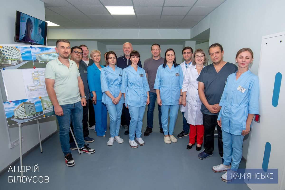 У Кам‘янському до Дня міста відкрили після ремонту відділення у двох лікарнях 4