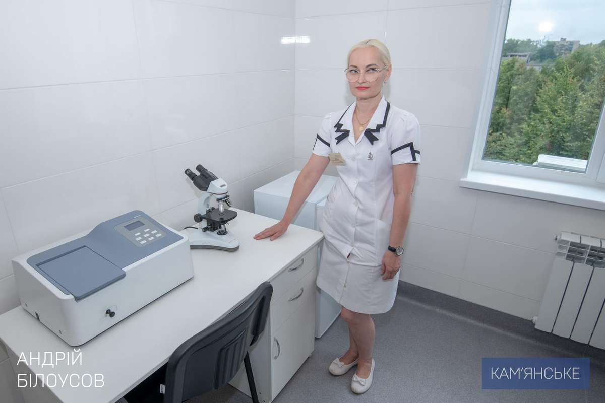 У Кам‘янському до Дня міста відкрили після ремонту відділення у двох лікарнях 5
