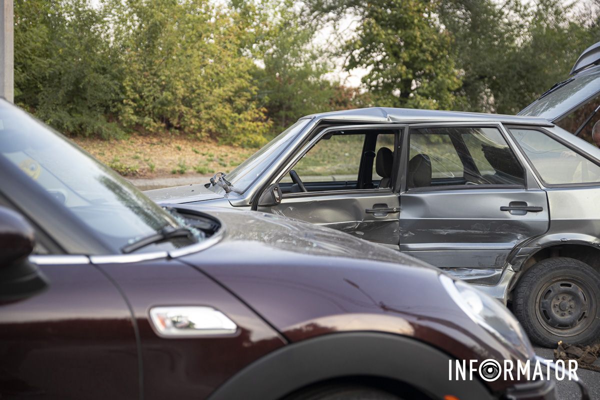 Фото з місця події 