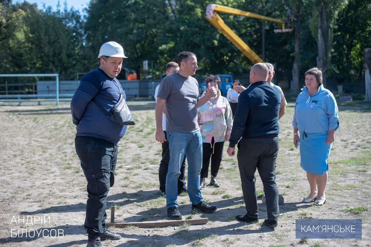 Існуючих сховищ недостатньо: у Кам’янському розпочали будівництво з нуля укриттів у двох навчальних закладах 4