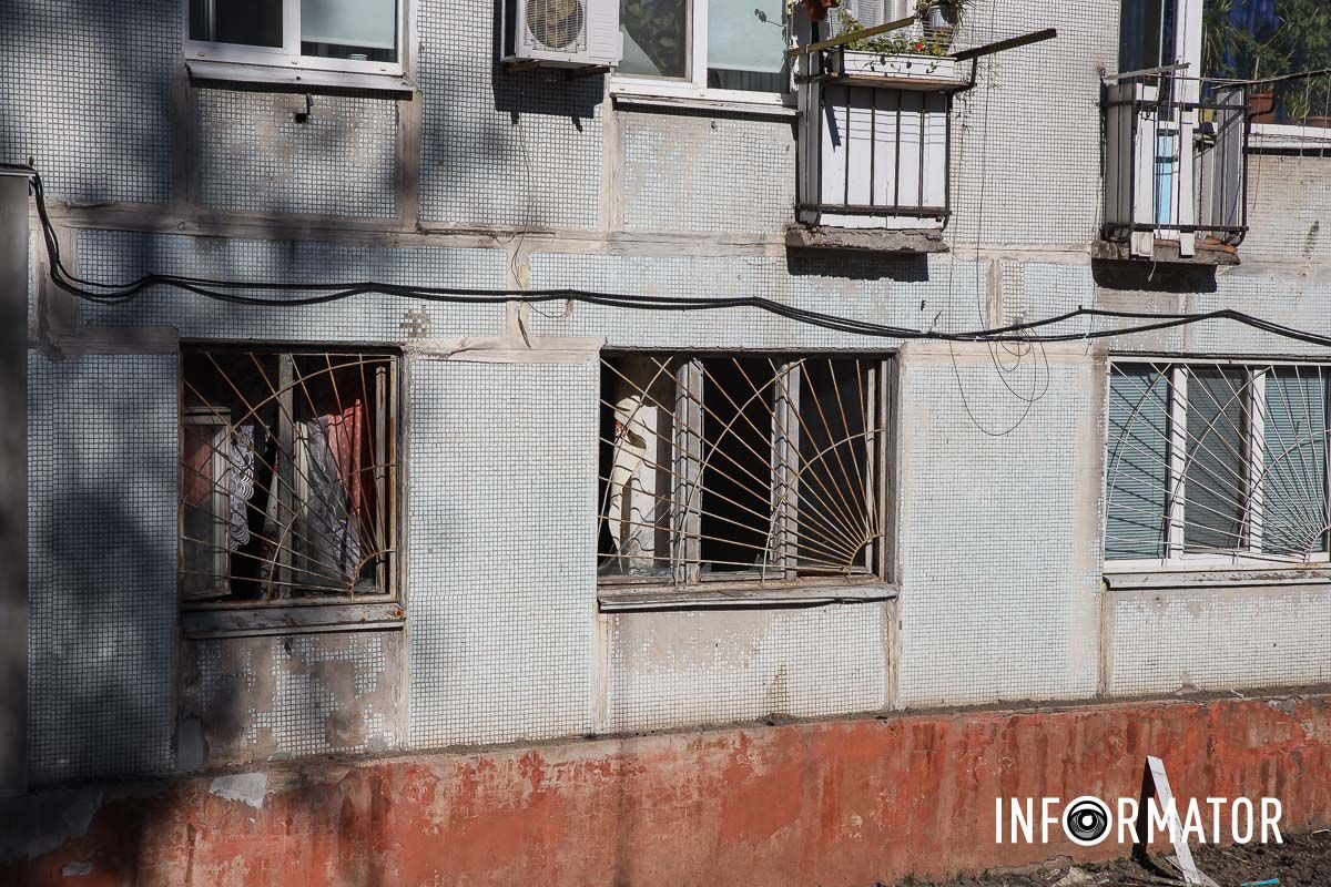 Станом на 9:38 21 вересня було відомо, що постраждали двоє людей Пошкоджені будівлі: як виглядає місце ворожого удару у Дніпрі 1