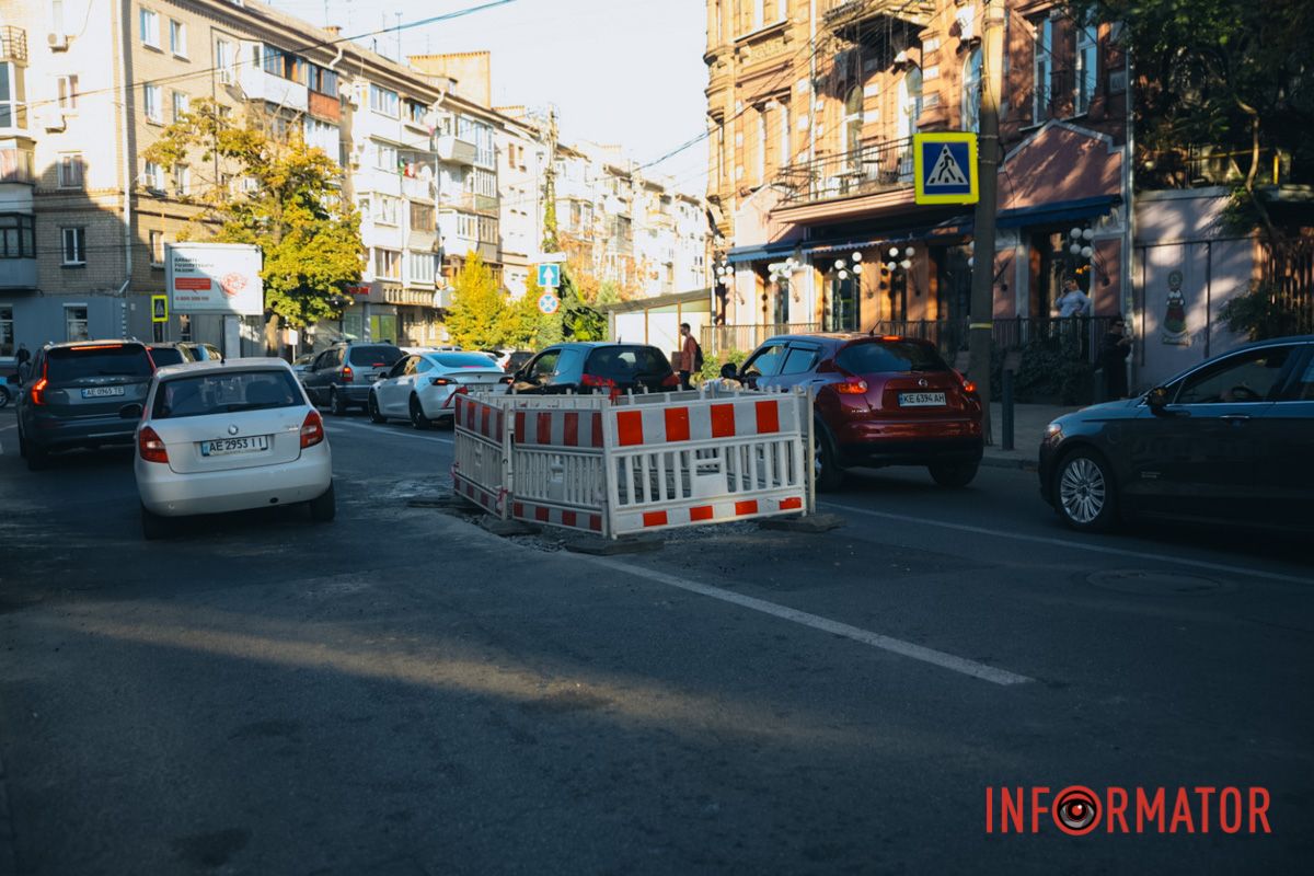 В Днепре из-за дорожных работ на Харьковском центре города застыл в пробках 3