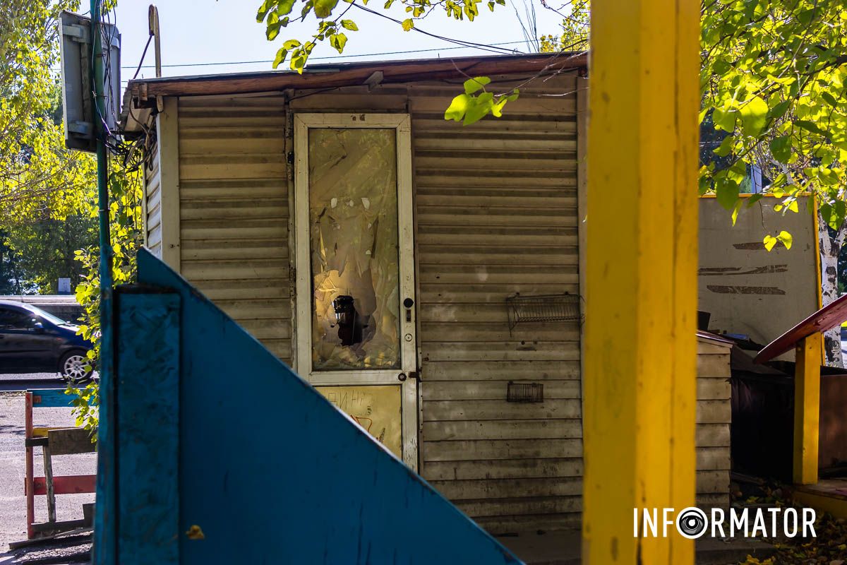 Тут діти вже не грають У Дніпрі на Сонячній Набережній створюють новий сквер поруч із занедбаним дитячим майданчиком: як це виглядає 25