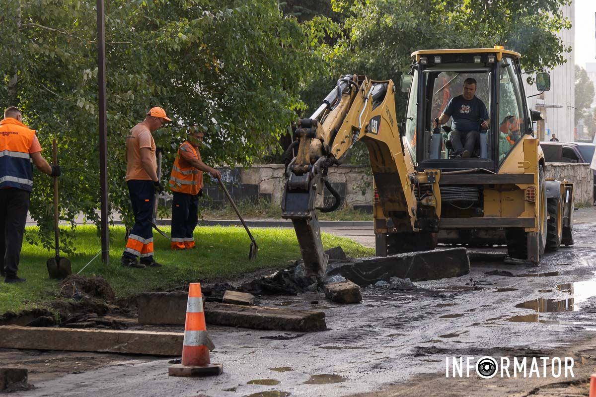 Изменения Заменят бордюры и восстановят тротуар: в Днепре на Квитки Цисык ремонтируют дорогу 9