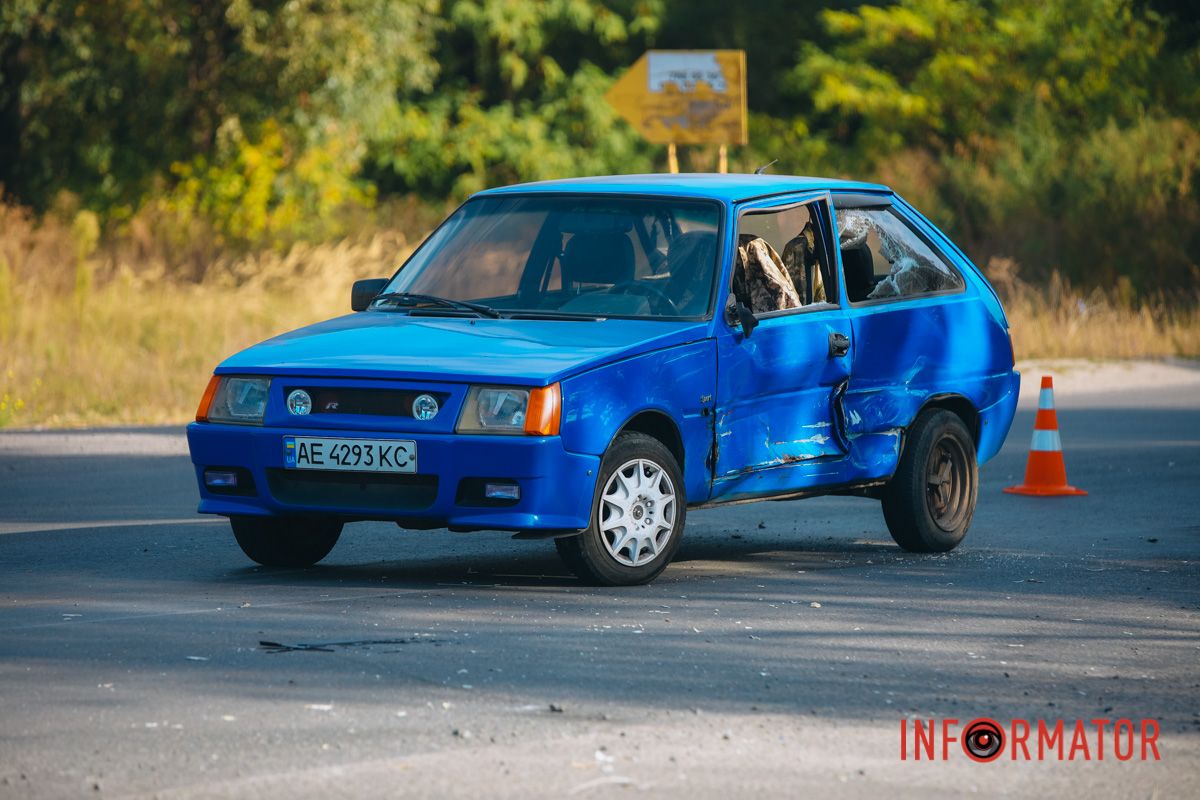 У Дніпрі на Самарському узвозі зіштовхнулися ЗАЗ та мотоцикліст: водій двоколісного загинув 1