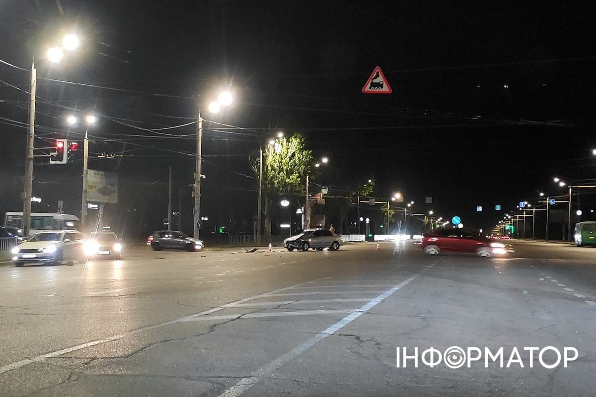 Є незначне ускладнення руху у напрямку Підстанції зі сторони Аеропортівсько