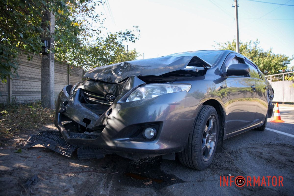 Місце аварії огородили сигнальними конусами