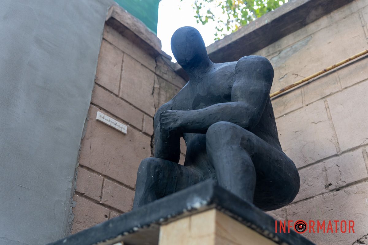 Проєкт “Колос на глиняних ногах” Проєкт “Колос на глиняних ногах”