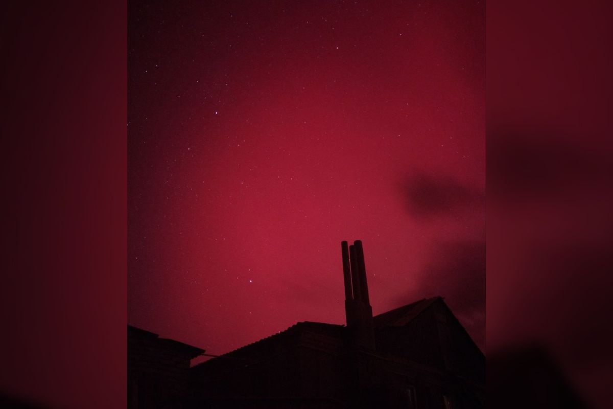 Космическая красота: в небе над Днепром увидели северное сияние 4