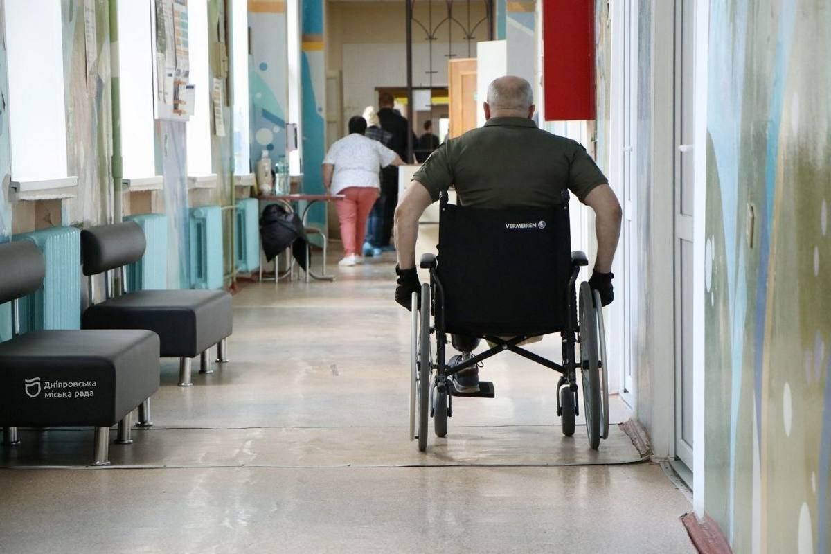 Дніпровські медики лікують Захисника на ім’я Ігор