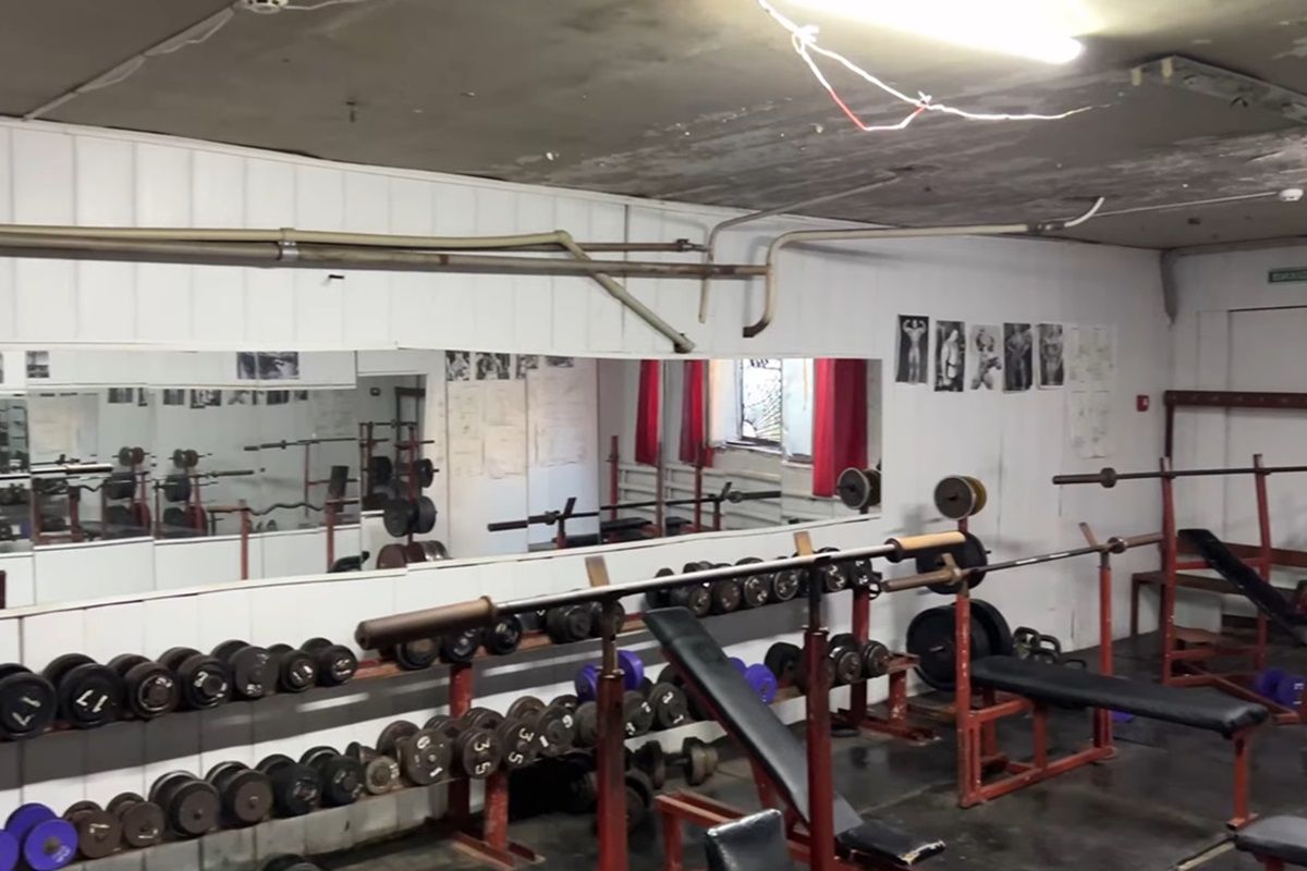 До сих пор такие спортзалы пользуются популярностью у атлетов До сих пор такие спортзалы пользуются популярностью у атлетов