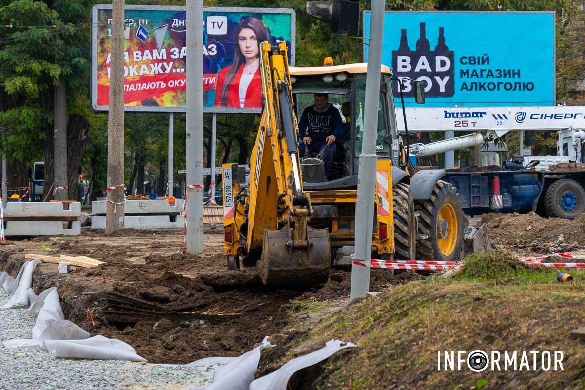 Колии будут вкладывать в железобетонные плиты